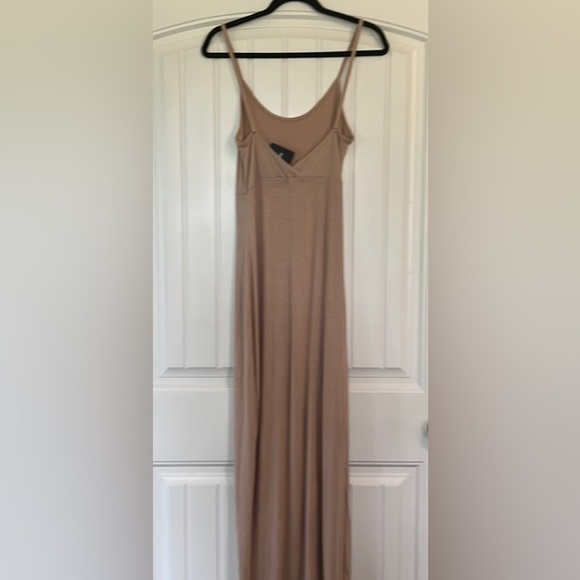 NWT PrettyLittleThing Jersey Scoop Strappy Maxi Dress Size 6 - Picture 2 of 8